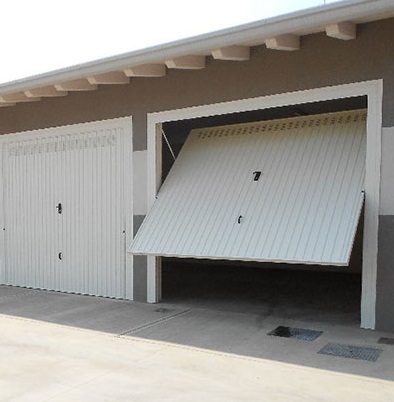Porte basculanti garage